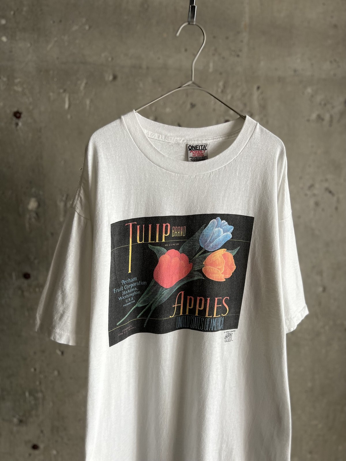 90s “Tulip Brand Apples” print tee | sui & shara