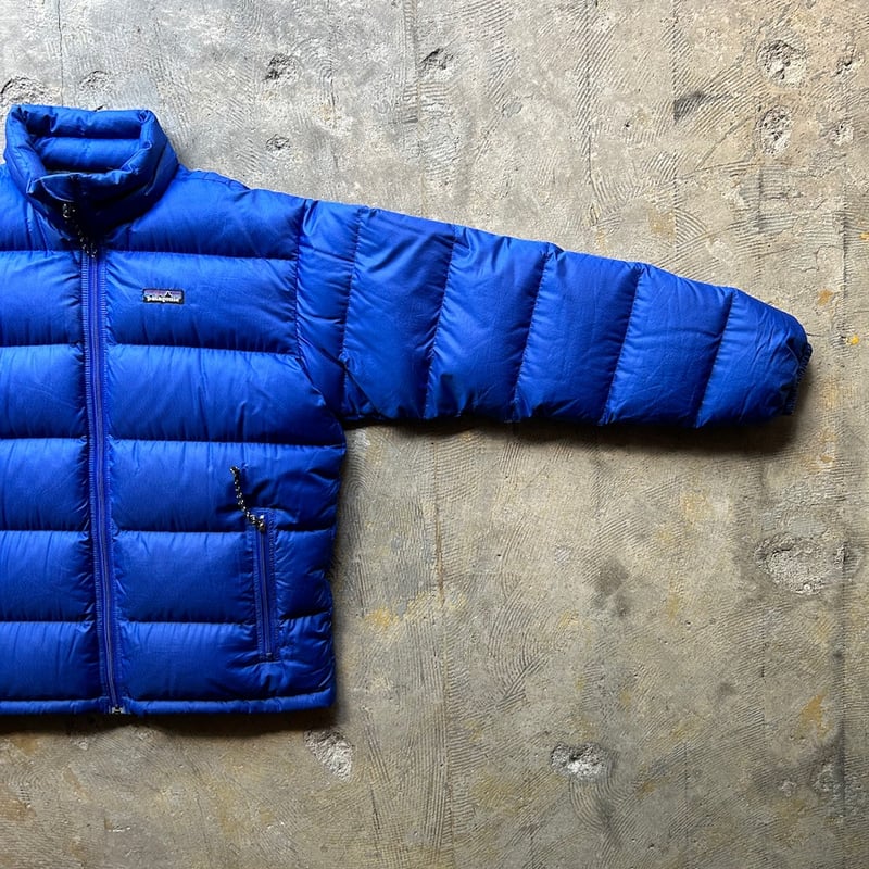 00's Patagonia packable down jacket | sui & shara 00's Patagonia packable down jacket | sui & shara