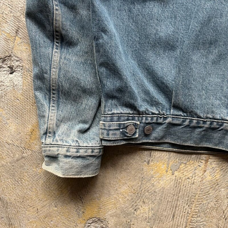 90's Levi's 517xx denim jacket | sui & shara 90's Levi's 517xx denim jacket | sui & shara