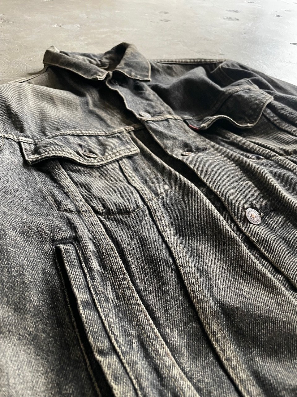 90s Levi's 70503 black denim jacket made in TUN