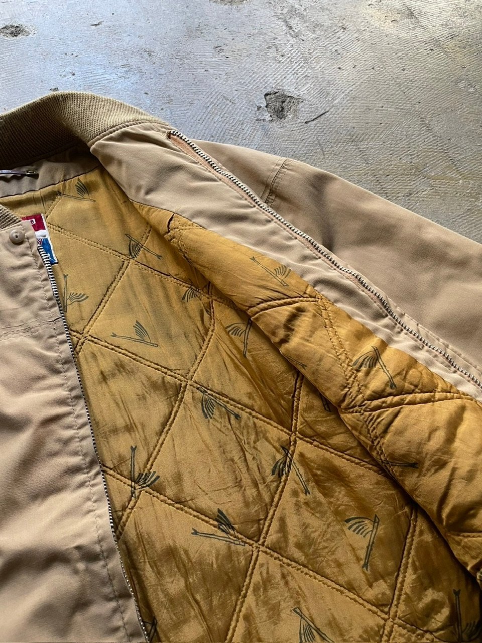 70's Catalina cup shoulder jacket | sui & shara 70's Catalina cup shoulder jacket | sui & shara