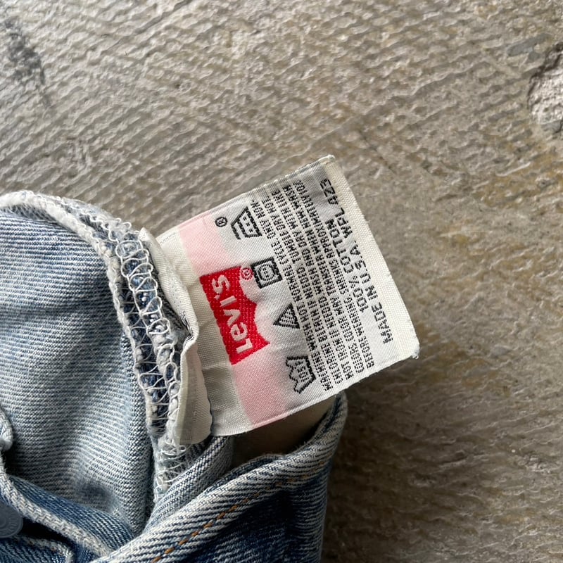 90s Levi's 501XX Made in USA | sui & shara 90s Levi's 501XX Made in USA | sui & shara