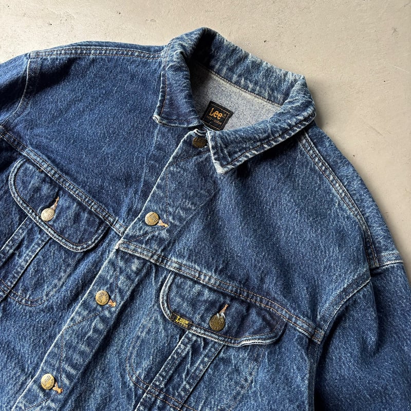90s Lee riders 220-J denim jacket | sui & shara 90s Lee riders 220-J denim jacket | sui & shara