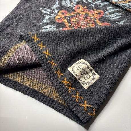 ~90's Sun burst motif intarsia knit
