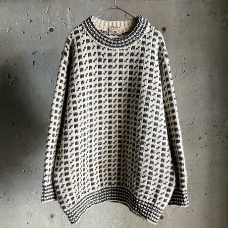 80’s total pattern knit