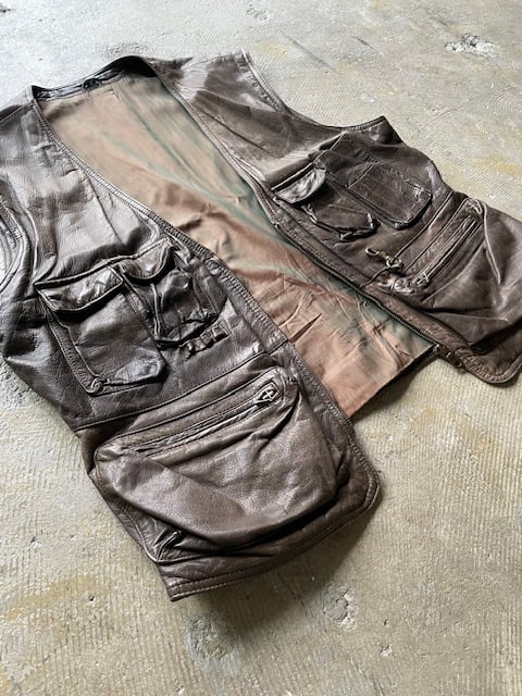 Trapper design leather vest | sui & shara