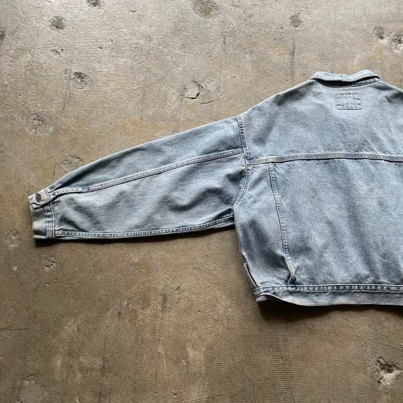 90's Levi's silver tab denim jacket | sui & shara 90's Levi's silver tab denim jacket | sui & shara