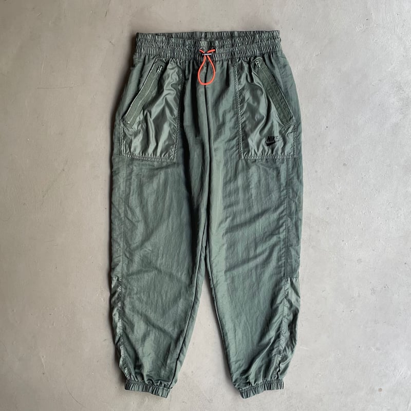 Nike nylon pants | sui & shara