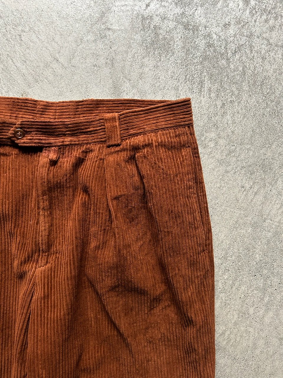 90s 2tuck Corduroy pants | sui & shara