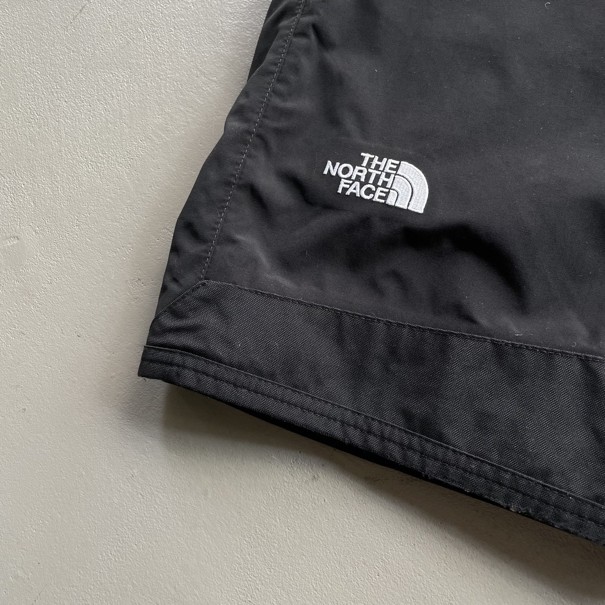 THE NORTH FACE ザノースフェイス 初期 HYVENT ナイロンスキーパンツ グレー L ITIWD52UNLWS THE NORTH FACE ザノースフェイス 初期 HYVENT ナイロンスキー