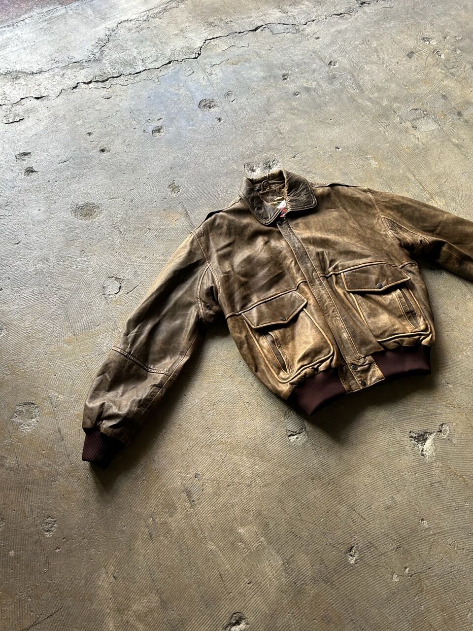90s A-2 type design leather jacket | sui & shara 90s A-2 type design leather jacket | sui & shara