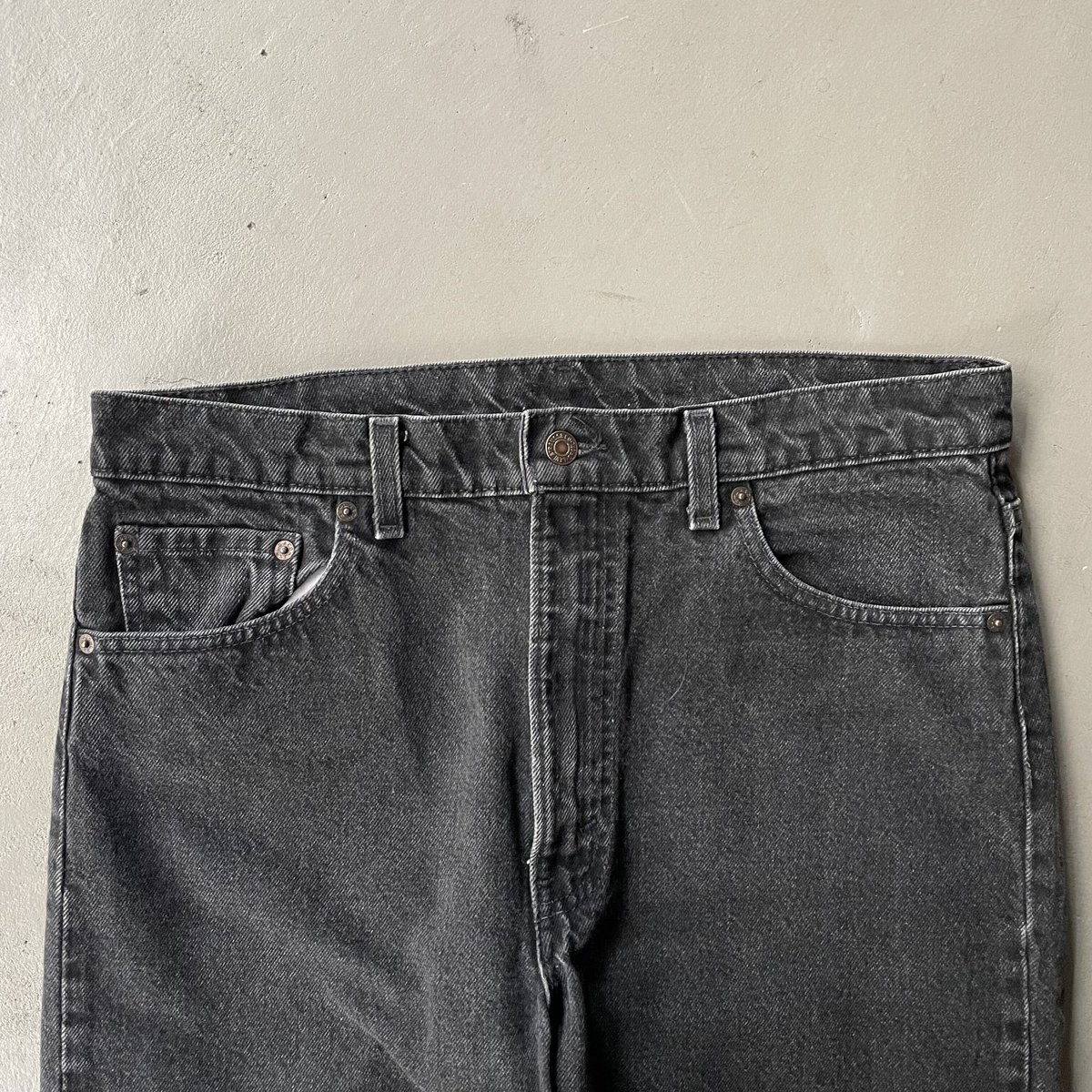 90s Levi’s 501 black denim pants “made in USA”