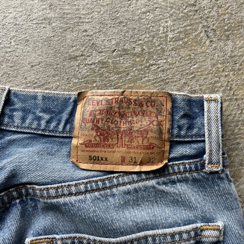 90s Levi's 501XX Made in USA | sui & shara 90s Levi's 501XX Made in USA | sui & shara