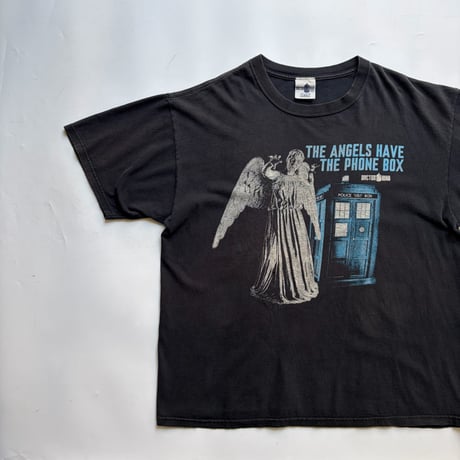 Doctor Who "The Angels Have the Phone Box" print tee