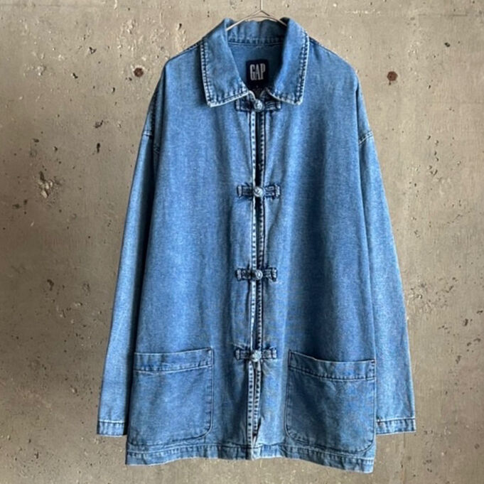 90s GAP denim china shirt jacket | sui & shara 90s GAP denim china shirt jacket | sui & shara