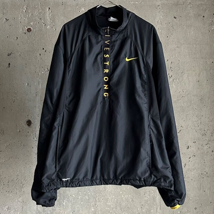 90's Nike “LIVESTRONG”half zip pullover | sui & 90's Nike “LIVESTRONG”half zip pullover | sui &