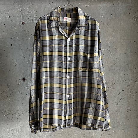 60's B.V.D. plaip pattern open collar rayon shirts
