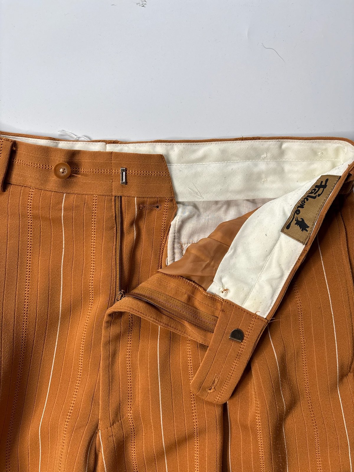 90's Falcon wide silhouette striped slacks | su