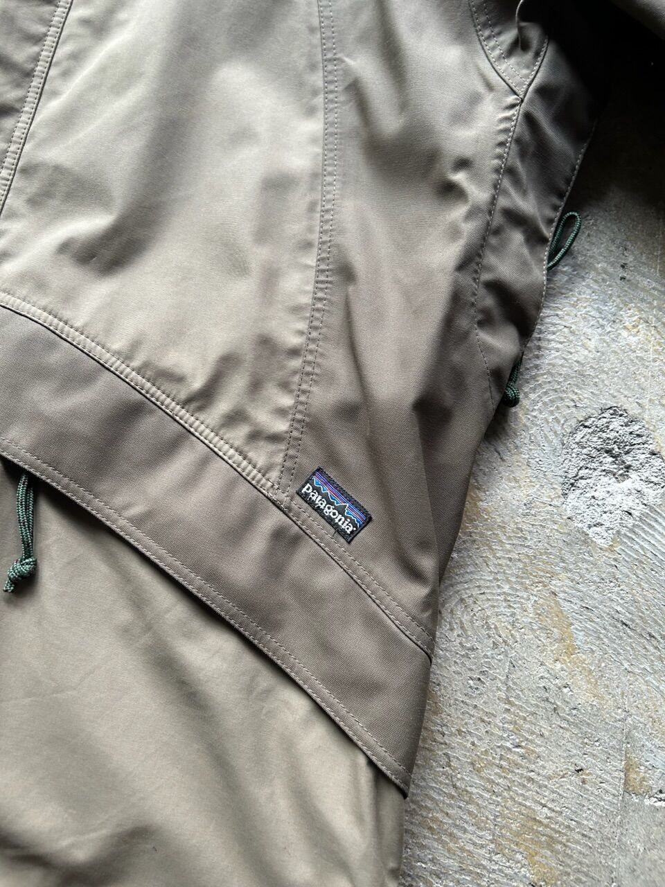 00's Patagonia torre jacket | sui & shara 00's Patagonia torre jacket | sui & shara