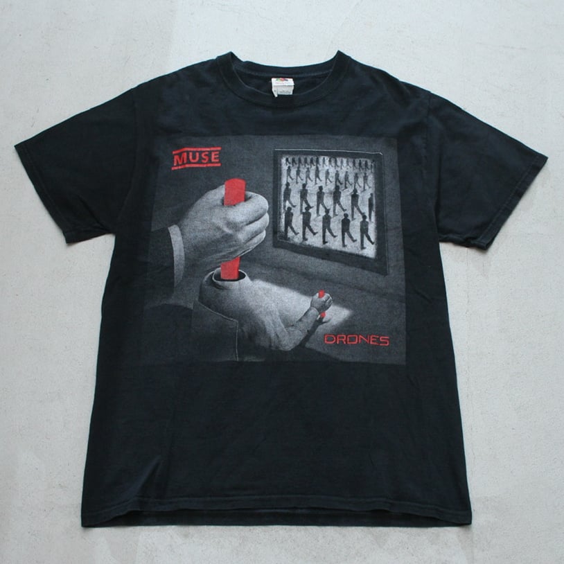 MUSE THE RESISTANCE TOUR 2010 Tシャツ MUSE THE RESISTANCE TOUR 2010 Tシャツ - メルカリ