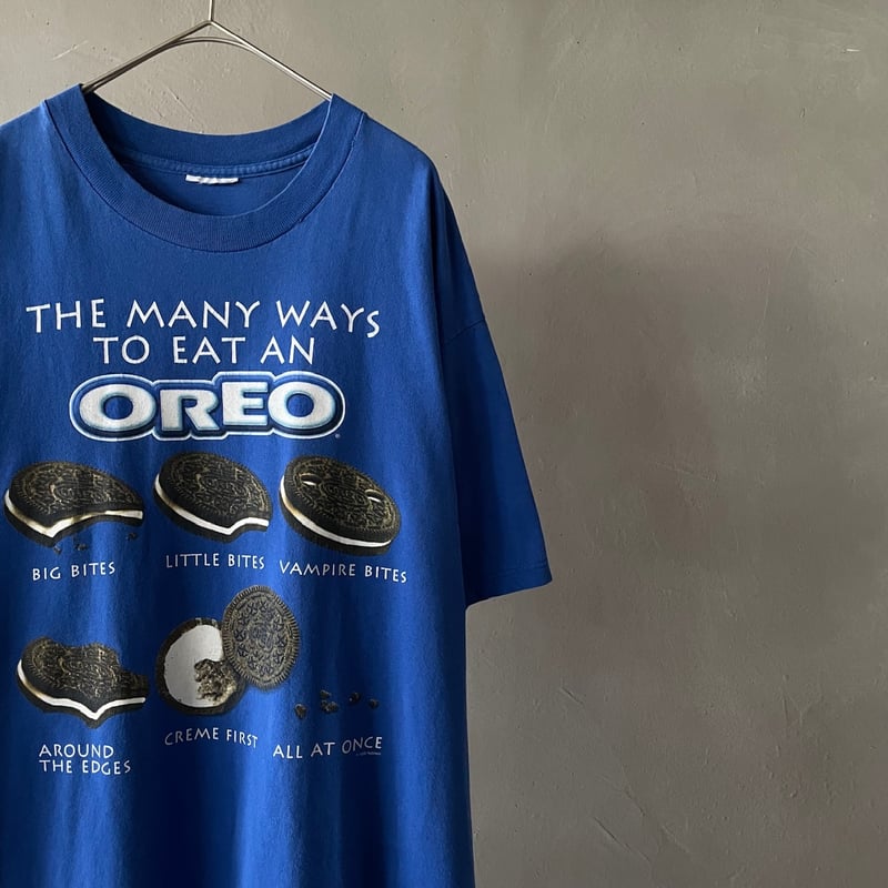 90s Oreo print tee “The many ways to eat an” | 90s Oreo print tee “The many ways to eat an” |