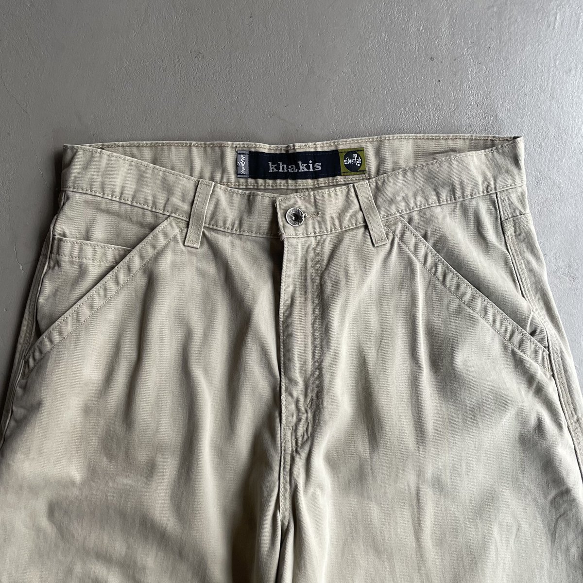 極太 90s Levi's SilverTab khakis ベージュ 極太 90s Levi's SilverTab khakis ベージュ - メルカリ