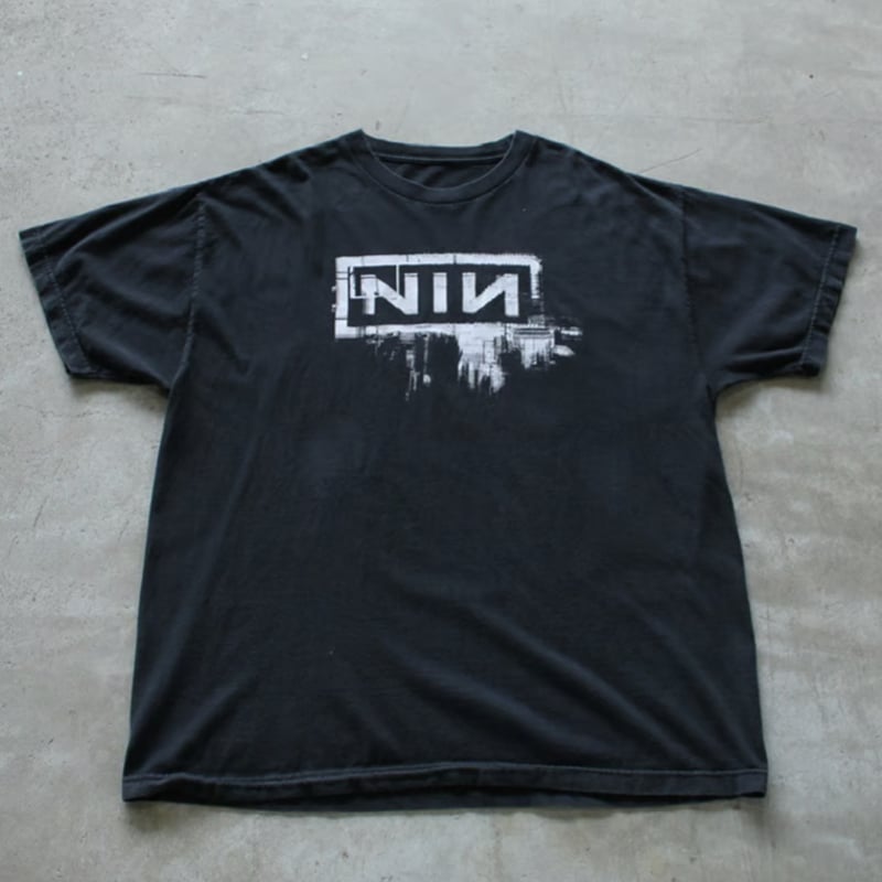 00s Nine inch nails tour print T-shirt | sui & 00s Nine inch nails tour print T-shirt | sui &
