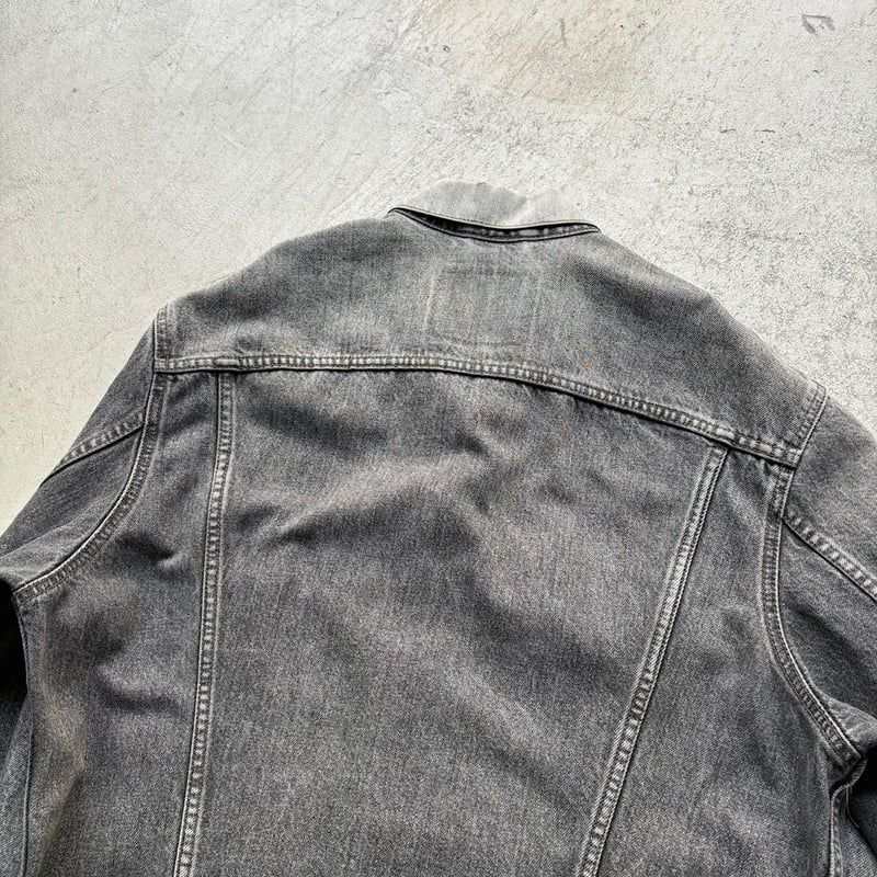 90s Levis 70503 02 denim jacket | sui & shara 90s Levis 70503 02 denim jacket | sui & shara