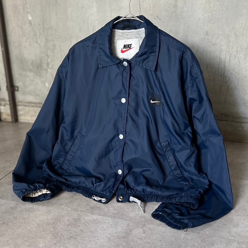 90s NIKE nylon coach jackets | sui & shara 90s NIKE nylon coach jackets | sui & shara