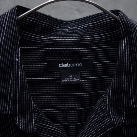 90’s Claiborne striped rayon s/s shirt