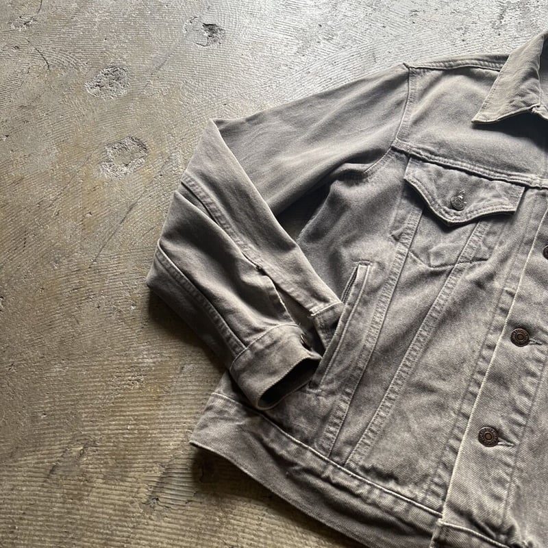 90s Levis 70506-0252 Denim Jacket | sui & shara 90s Levis 70506-0252 Denim Jacket | sui & shara