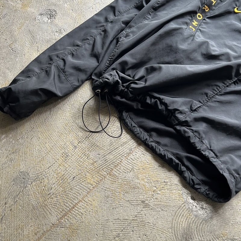 90’s NIKE × LIVESTRONG ナイロンジャケット　ハーフジップ NIKE LIVESTRONG half zip nylon jacket | 古着屋 grin days