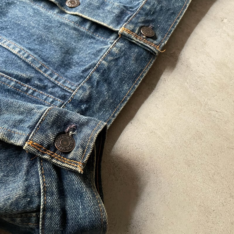 90's Levi's 70704 denim jacket | sui & shara