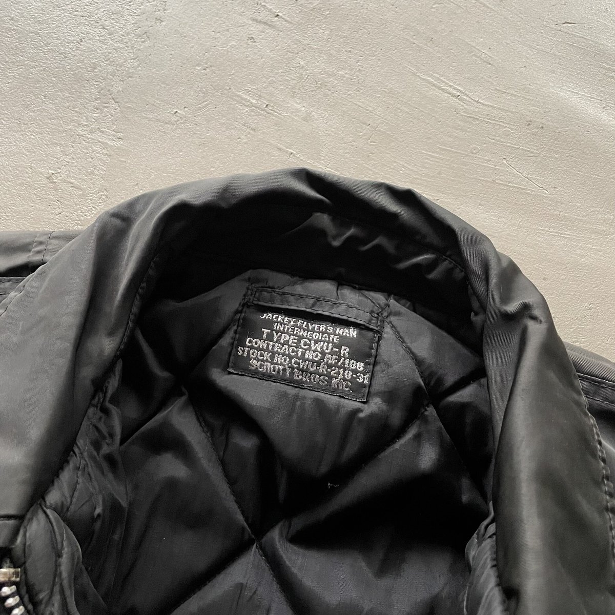 90s Schott CWU-R flight jacket | sui & shara 90s Schott CWU-R flight jacket | sui & shara