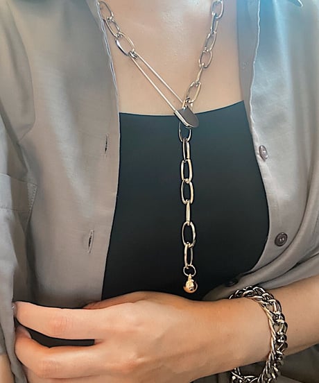 safety pin necklace H205