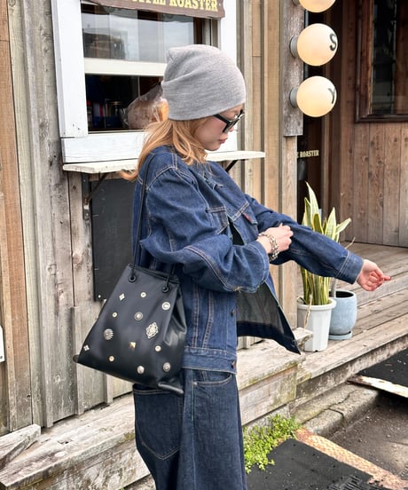 concho drawstring shoulder bag A701
