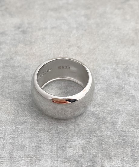 flat wide ring B312