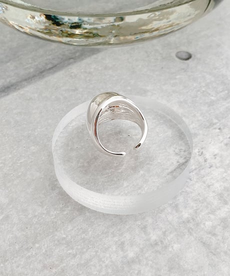 round curving ring J202