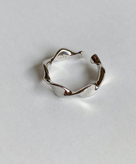 wave ring B108