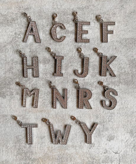 alphabet charm R207