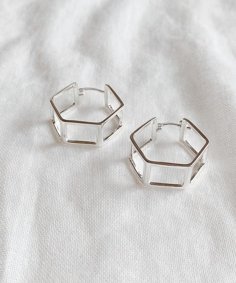 hexagon hoop pierce E205
