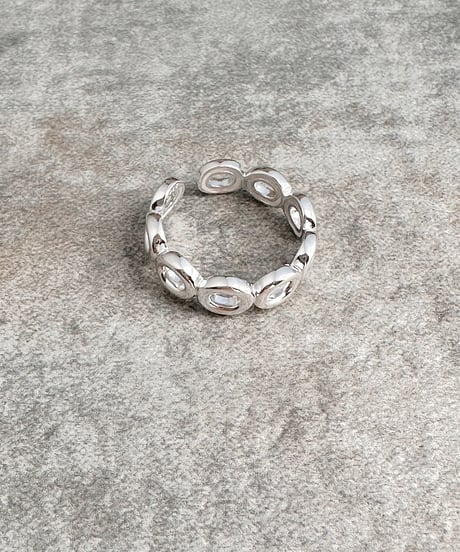 oval bubble ring J418