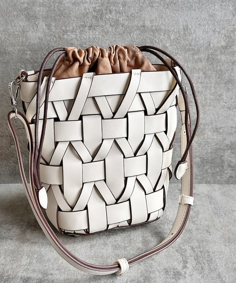 braided luxe baguette D602
