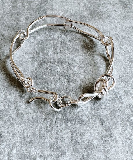 string bracelet A404