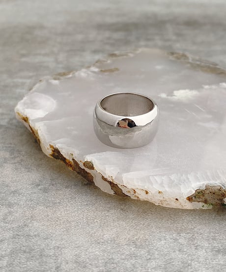 flat wide ring B312