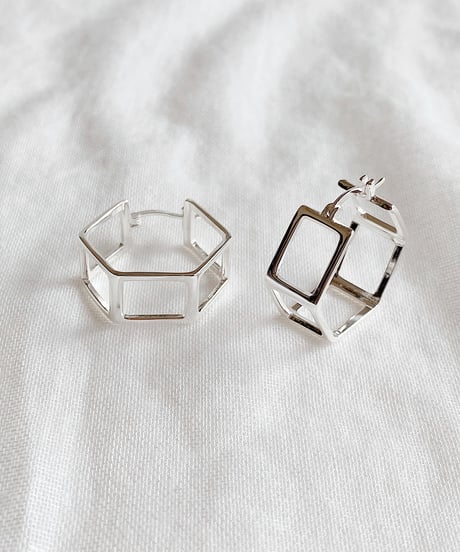 hexagon hoop pierce E205