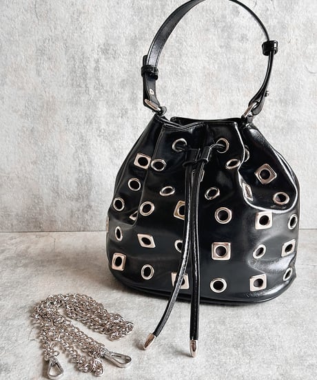 geo stud buket bag C702
