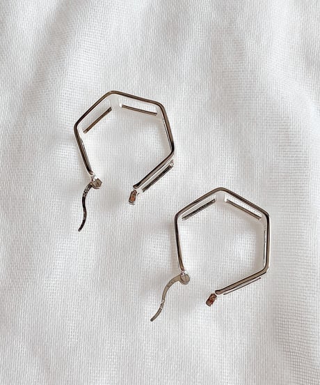 hexagon hoop pierce E205