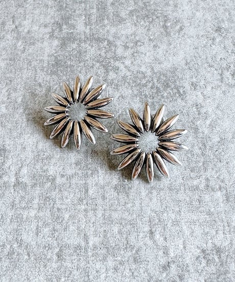 flower pierce A412