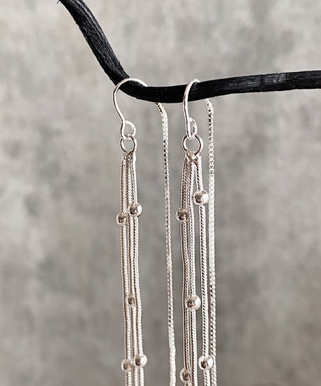 tassel line pierce F513